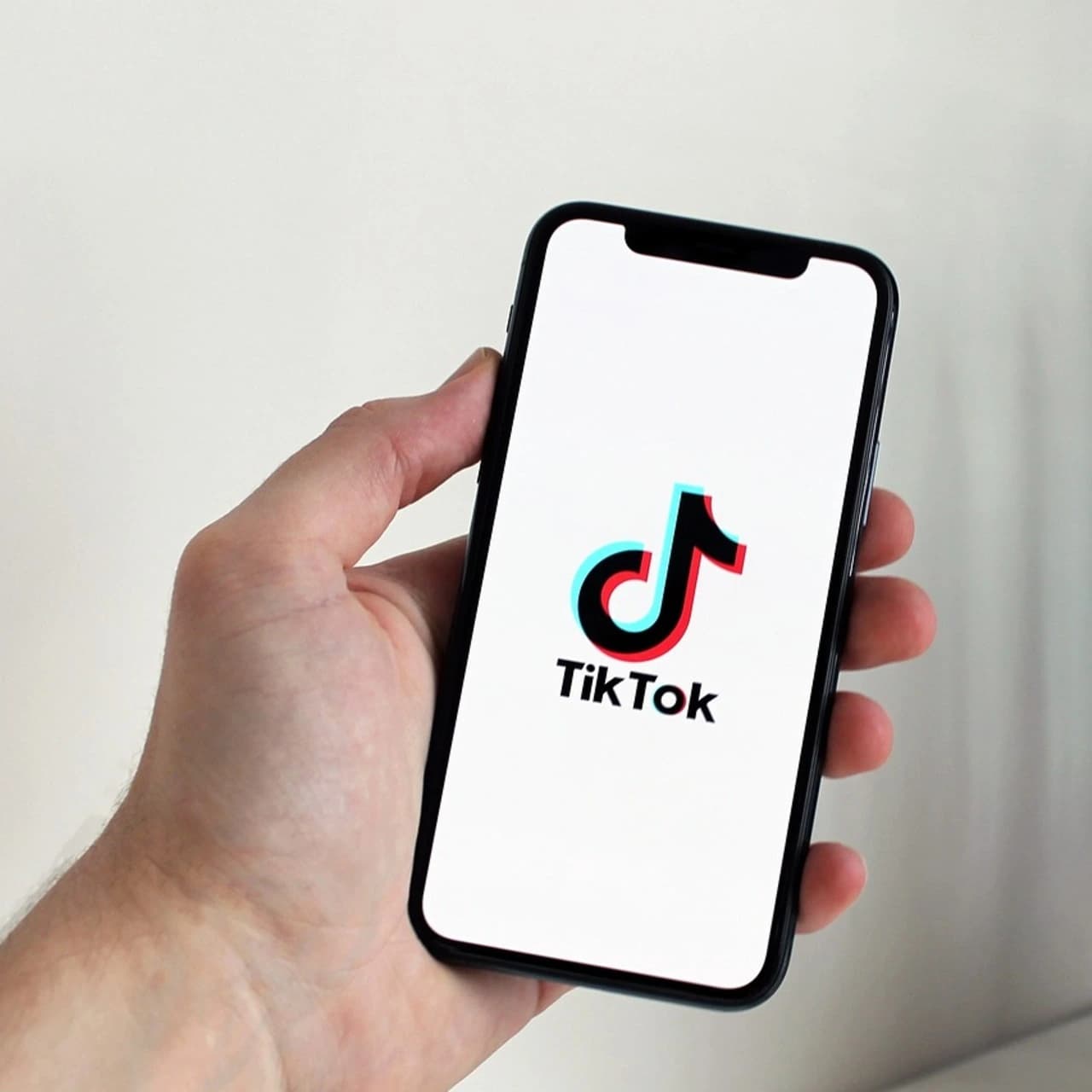 AXIS Cara Daftar TikTok Affiliate agar Cepat Disetujui image gambar