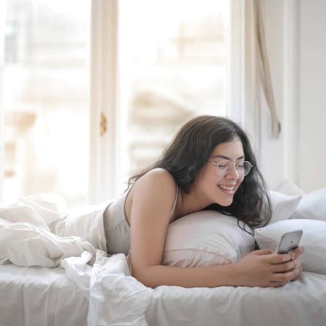 AXIS Rekomendasi Paket Hiburan AXIS untuk Semua Kegiatan Kamu image gambar