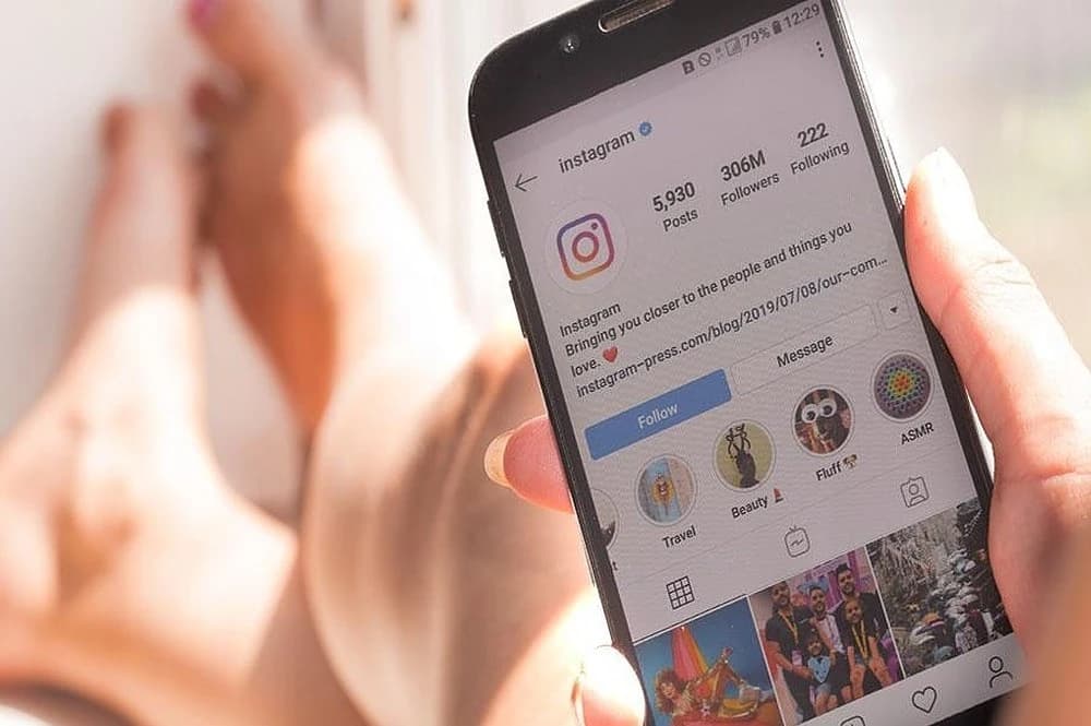 AXIS Sosmed-an Asik Pakai Paket Kuota Aplikasi AXIS image gambar