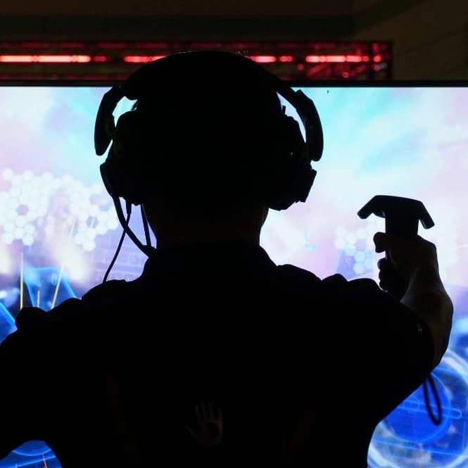 Rekomendasi Headset Gaming Biar Main Game Dobel Serunya!