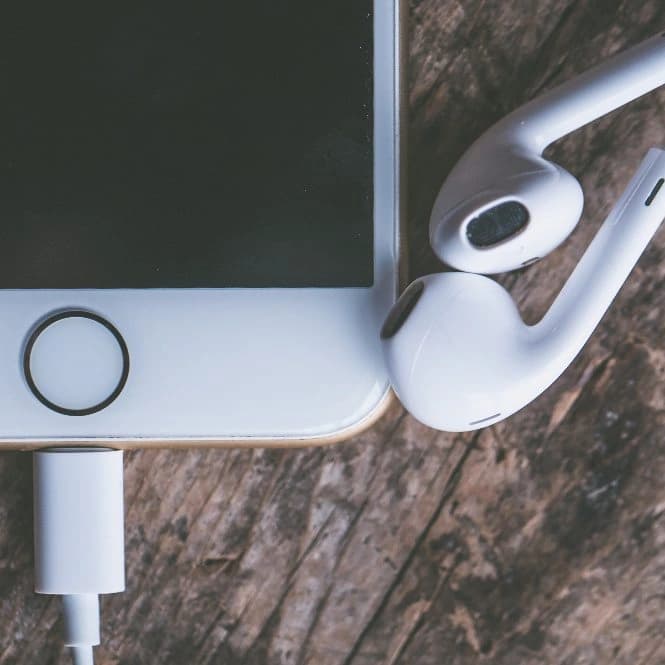 Rekomendasi Lagu BTS yang Enak Didengar Saat Sedih