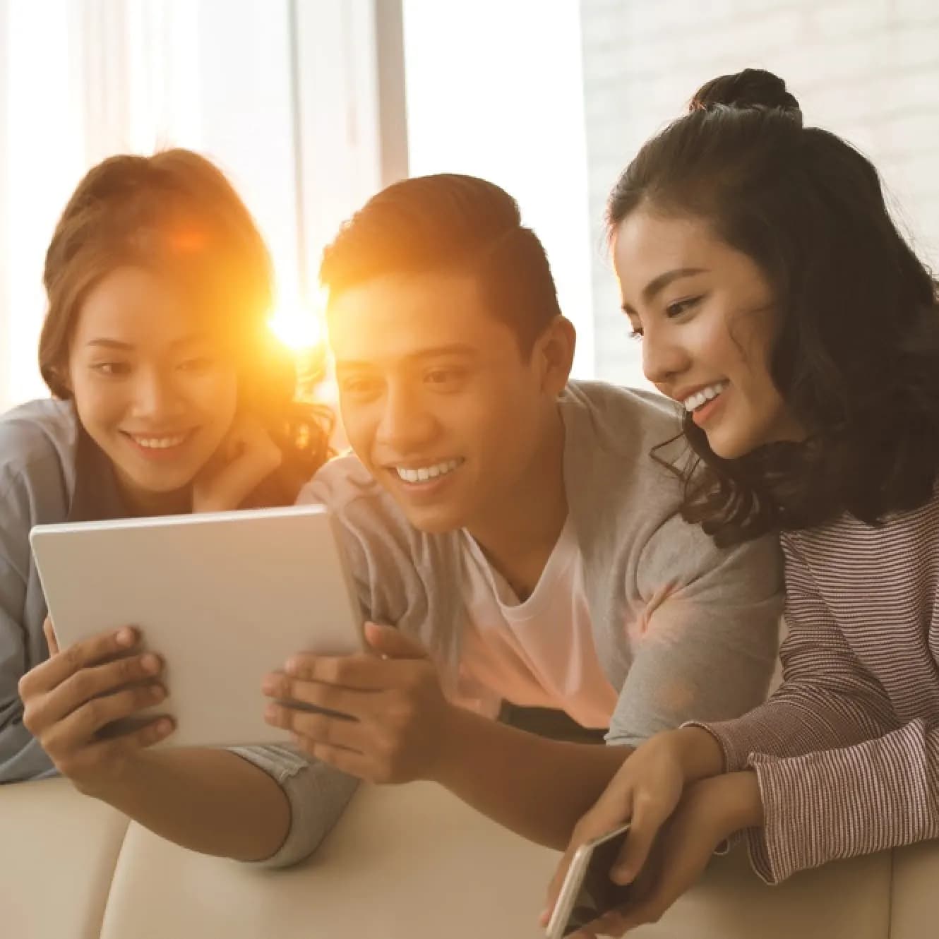 AXIS Apa Itu Genflix? Ini Ulasannya image gambar
