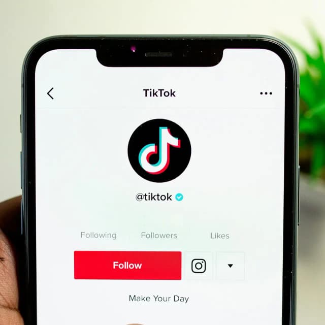 AXIS Tutorial Cara Menghapus Akun TikTok Permanen image gambar