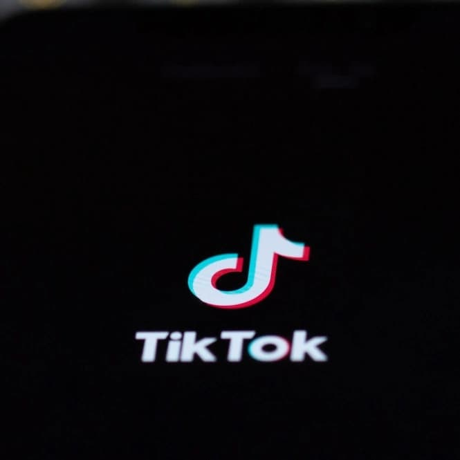 AXIS Lagu Viral TikTok Apa yang Bisa Bikin Konten Masuk FYP? image gambar